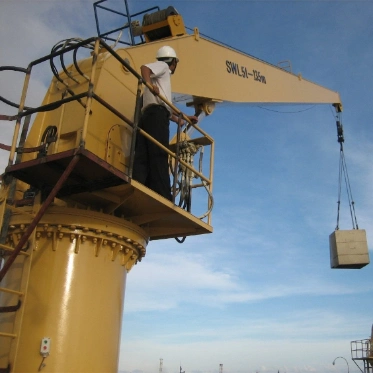 Boat Lifting Crane 5 Ton Hydraulic Mounted Ship Marine Deck Crane