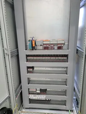 Low Voltage Electrical Panel Circuit Breaker Box Board 480V Main Distribution Panel Board