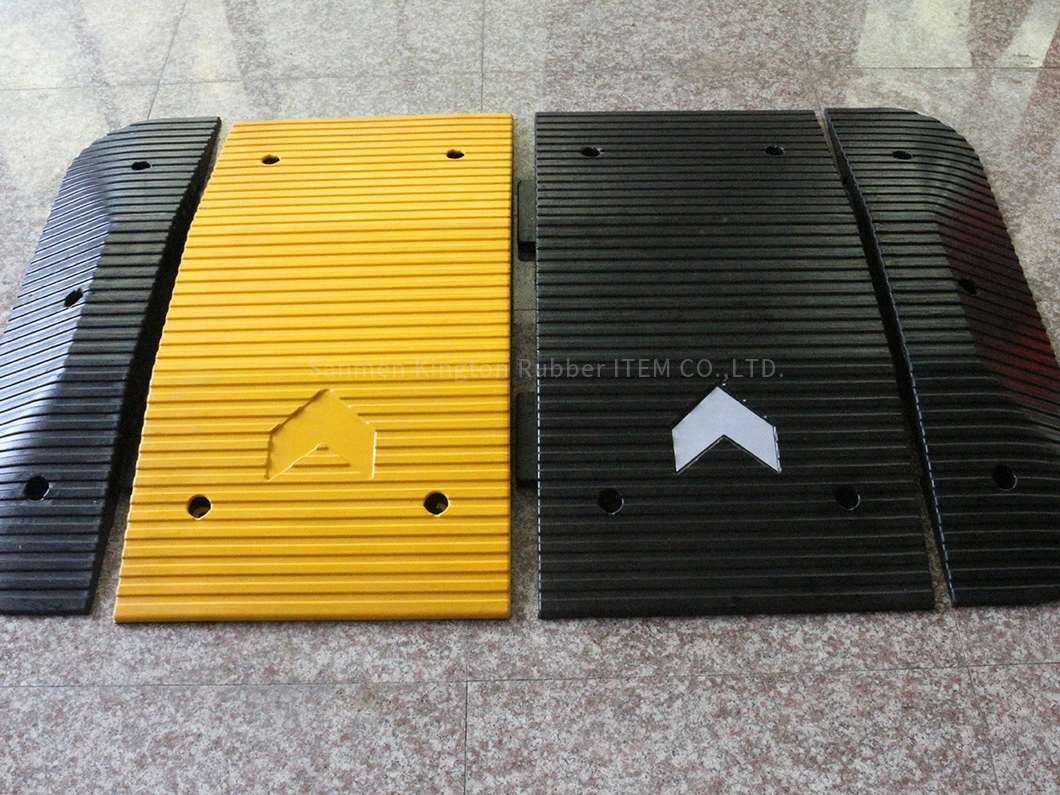 Durable Rubber Speed Bump Road Speed Breaker 500mm*1000mm for Road Safety