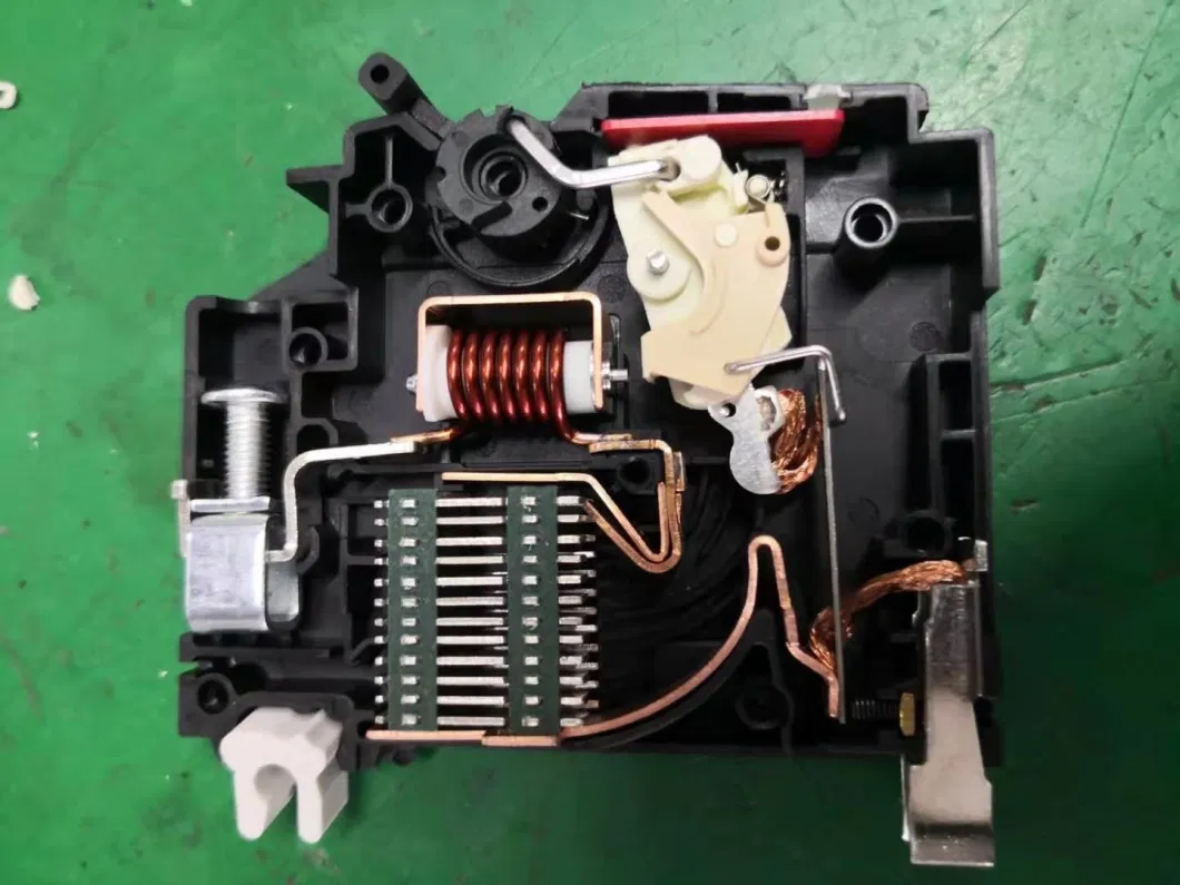 Factory Own Mold 10ka Plug in Nylon Circuit Breaker MCB