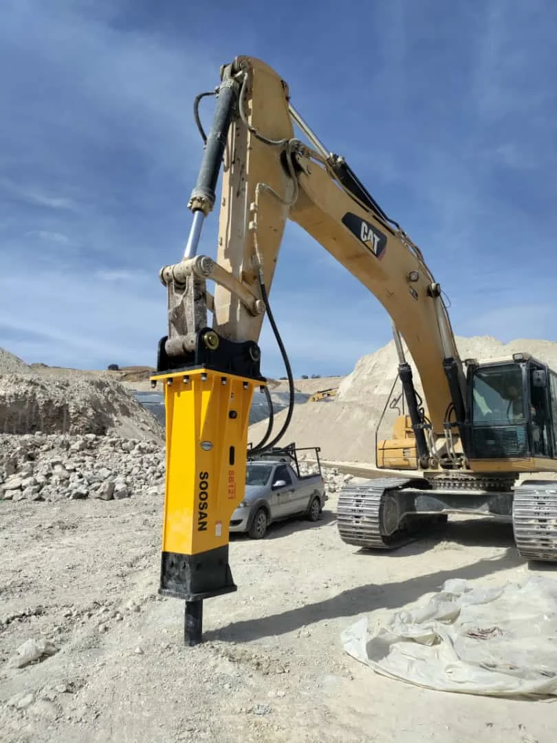 Soosan Excavator Hydraulic Breaker Sb121 Box Typeheavy Equipment Concrete Rock Stone Hydraulic Breaker Sb121excavator Attachment - Soosan Sb121 Box Type