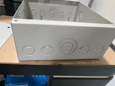 Qol4f 4way Flush Load Center Panel de distribución de conectores de cobre con 2P disyuntor de conexión