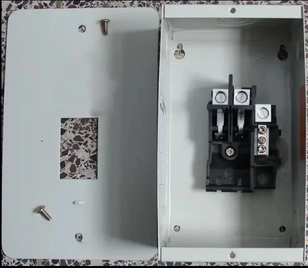 Qol2f 2 Way 100A 120/240V Load Center 2p Plug in Circuit Breaker Panelboard