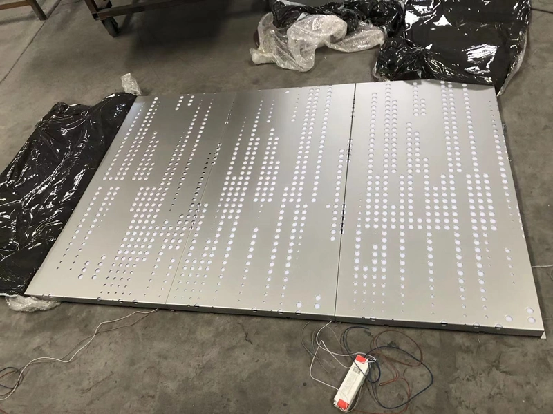 Pop Custom Aluminum LED Lighting Perforated Design Metal Ceiling Panel