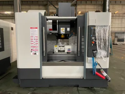  China vía lineal Centro de Mecanizado Vertical Vmc850 con Fanuc GSK Tipo de servicio pesado