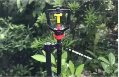 Rociador giratorio Rociadores Micro espolvorear para el riego por goteo