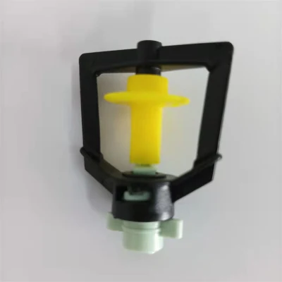 Riego riego giratoria de 360 grados los racores jardín de césped de la lluvia de rociadores Micro Jet