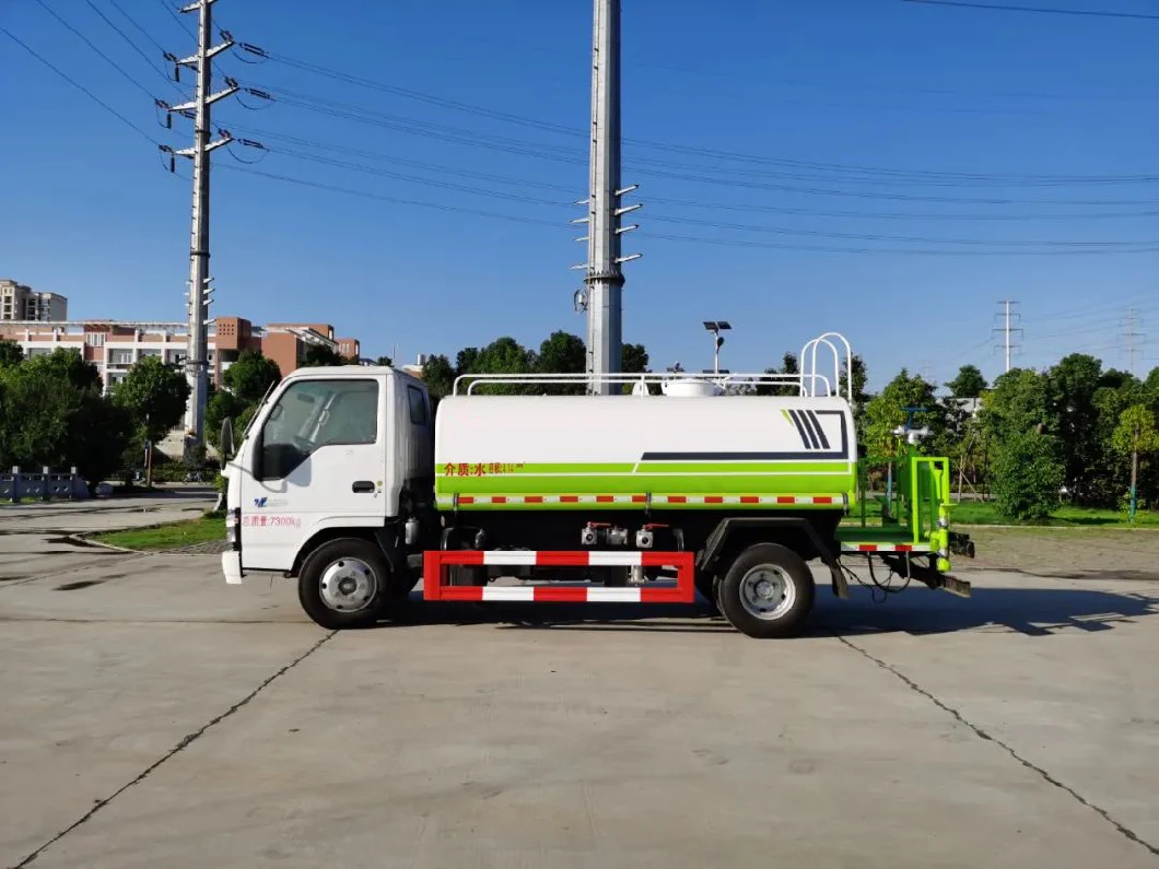 New Qingling 4X2 Chassis Energy-Efficient 5cbm Greening Water Sprinkler Truck Hydraulic Controlled Water Cannon Equipped Variable Flow Water Sprinkler System