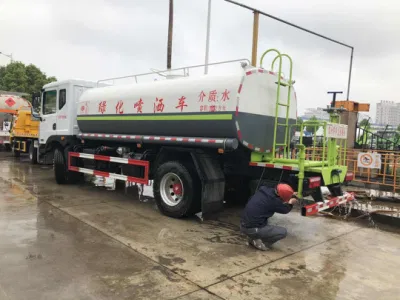 DFAC 4X2 ha usato un mini camion autocisterna per l′acqua sprinkler a 6 ruote