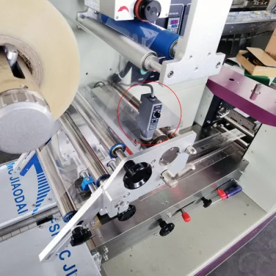 Factory Horizontal Type Biscuit Cookie Small Cake Flow Pack Packaging Machine Price