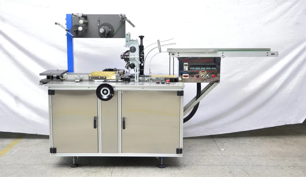 Automatic Packing/ Packaging /Wrapping/ Overwrapping Cellophane Food Packaging Machine with Bread and Cigarettes