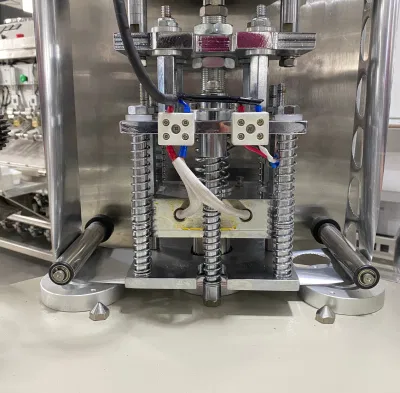 Los productos de cuidado de piel de Vino Tinto galleta comunión Copa Cáliz Embalaje la máquina de sellado de llenado