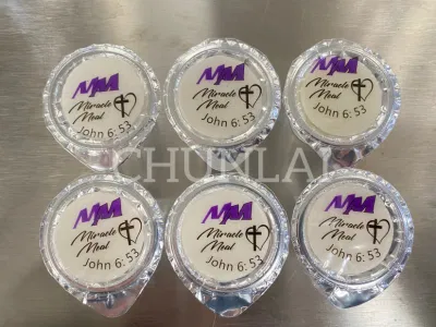Los productos de cuidado de piel de Vino Tinto galleta comunión Copa Cáliz Embalaje la máquina de sellado de llenado