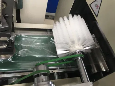 Galletas de máquina de envasado automático de ajuste de azúcar en la pequeña máquina de embalaje de flujo