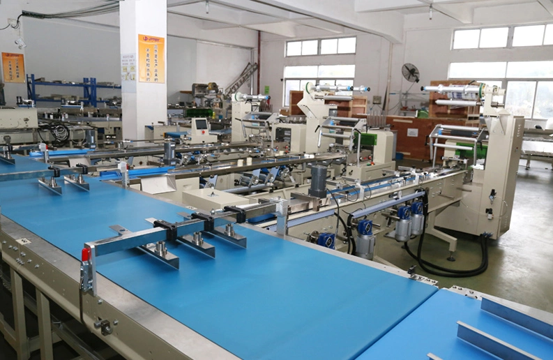 Chocolate Bar Cereal Sweet Candy Biscuit Bread Crackers Sausage Flexible Automatic Feeding and Packaging Line Bag Flow Wrapping Sealing Pouch Packing Machine