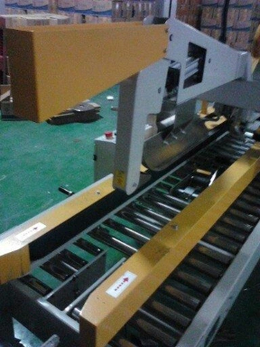 Automatic Flow Packing Machine Small Cookies Biscuit Packing Machine Biscuit Packaging Machine