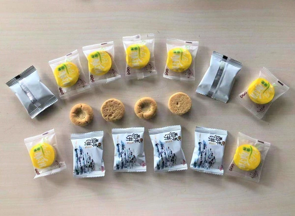 Shanghai Bread Cheese Sandwich Packaging Soap Biscuit Cookie Cakes Flow Packing Machine