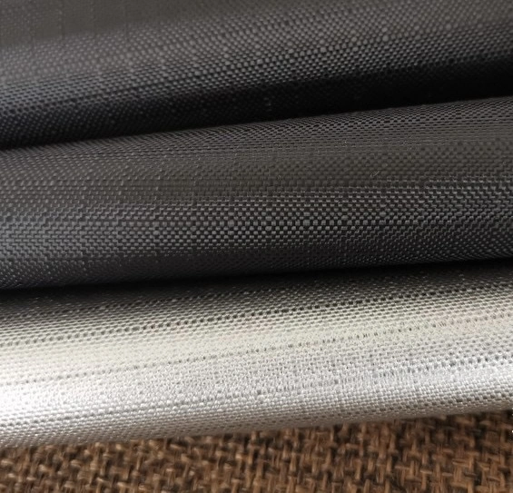 300d 0.5cm Polyester Waterproof Silver Coating Ripstop Fabric for Camping Canopy/Tent