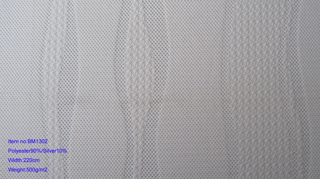 Chinese Manufacturer of 220cm 500GSM Polyester 100% Knitted Jacquard Mattress Ticking Fabric with Colored