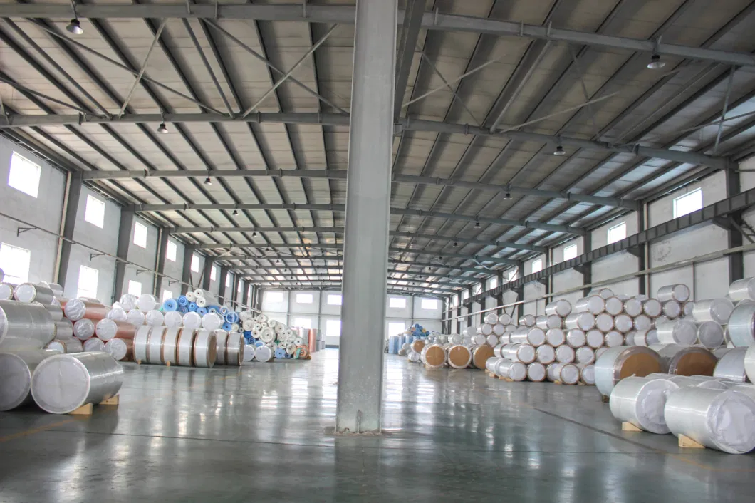 55% Woodpulp 45% Polyester Industrial Spunlace Nonwoven Fabric Rolls Blue Color