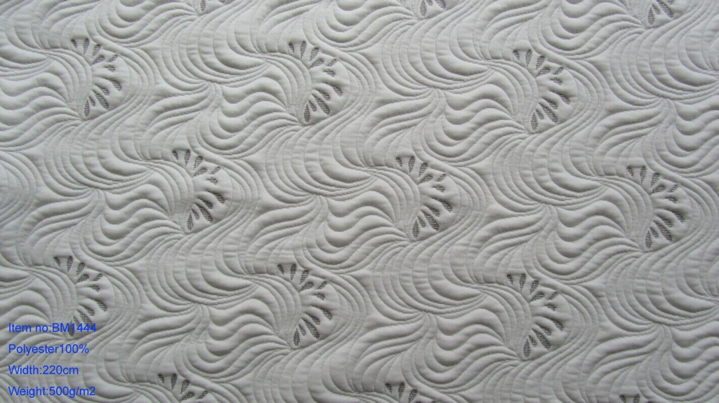 Chinese Manufacturer of 220cm 500GSM Polyester 100% Knitted Jacquard Mattress Ticking Fabric with Colored