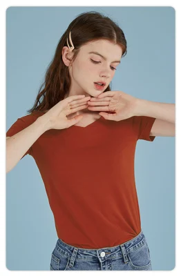 Full Polyester Single Side 130g tessuto liscio Ultra-sottile leggermente T-shirt in tessuto trasparente