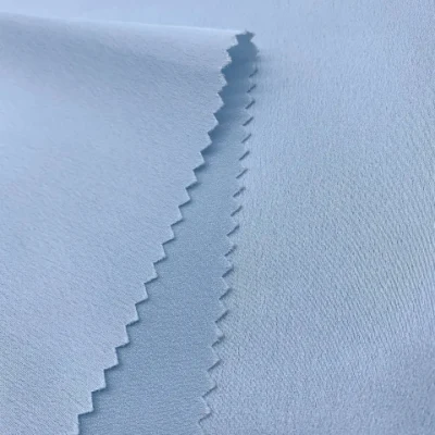 Design all&prime;avanguardia 100% poliestere Pongee solido pieghettato lucido satinato lucido Tessuto satinato per abito