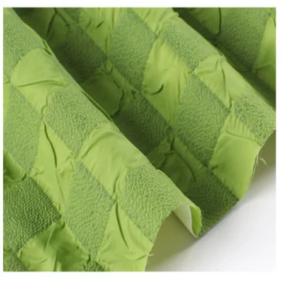  Scacchiera in poliestere crespa 400 t, Jacquard, autunno e inverno Giacca in cotone con rivestimento in cotone tessuto resistente all&prime;usura morbido e comodo