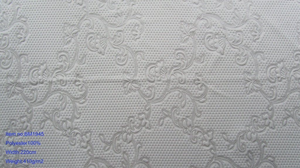 Chinese Manufacturer of 220cm 400GSM Polyester 100% Knitted Jacquard Mattress Ticking Fabric with White Color