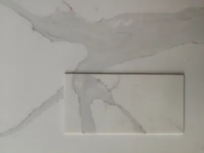 Modern Calacatta Quartz Slab Price Wall Tile Kitchen Cabinets Designs for Small Spaces From Foshan