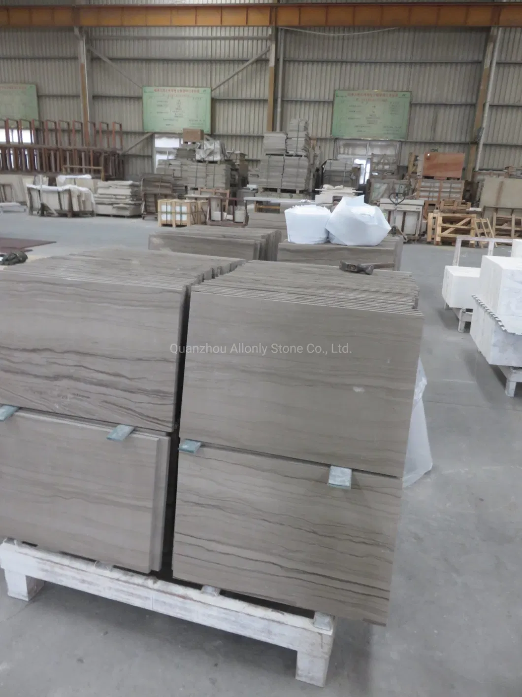 China Cheap Grey Serpeggiante Marble Tile Wooden Marble Flooring