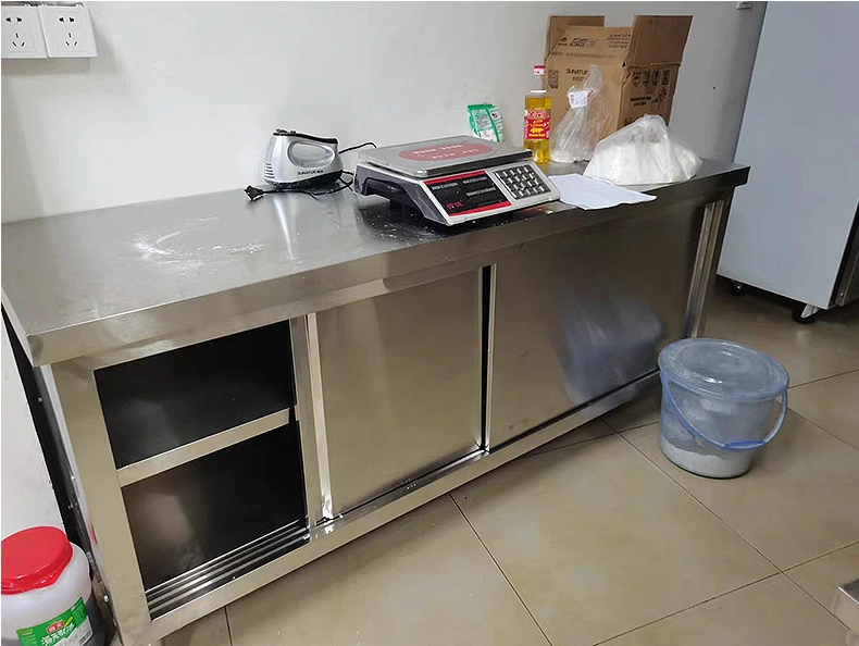 Kitchen Equipment Commercial Kitchen Large Capacity Single-Pass Restaurant Kitchen Worktable