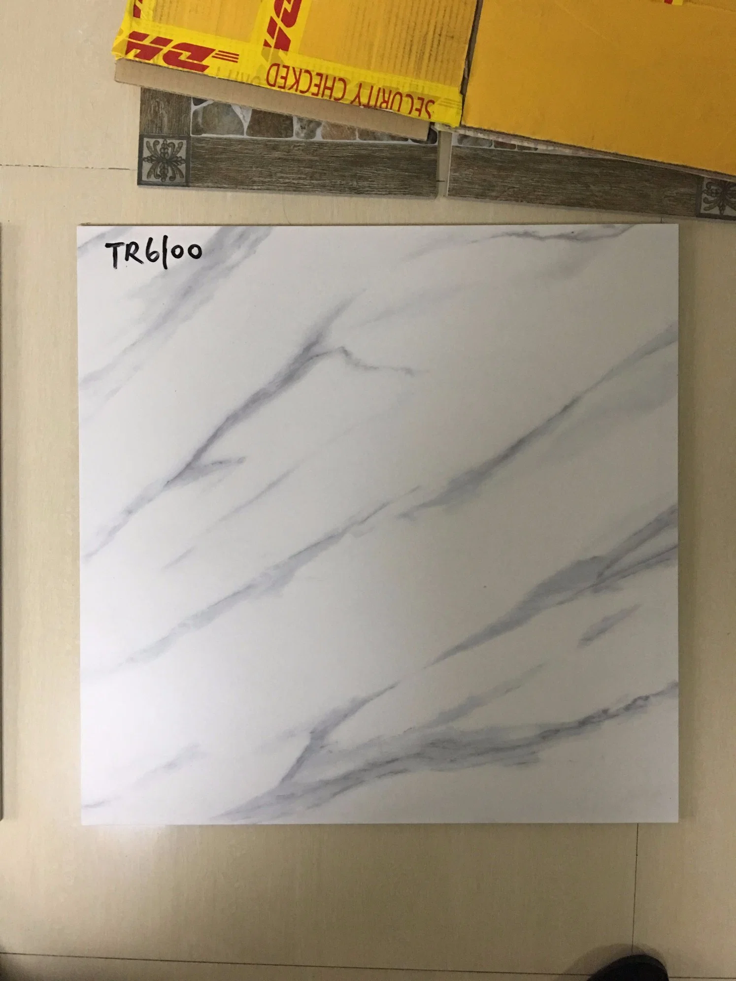 600X600 Marble Look White Color Porcelain Floor and Wall Tile