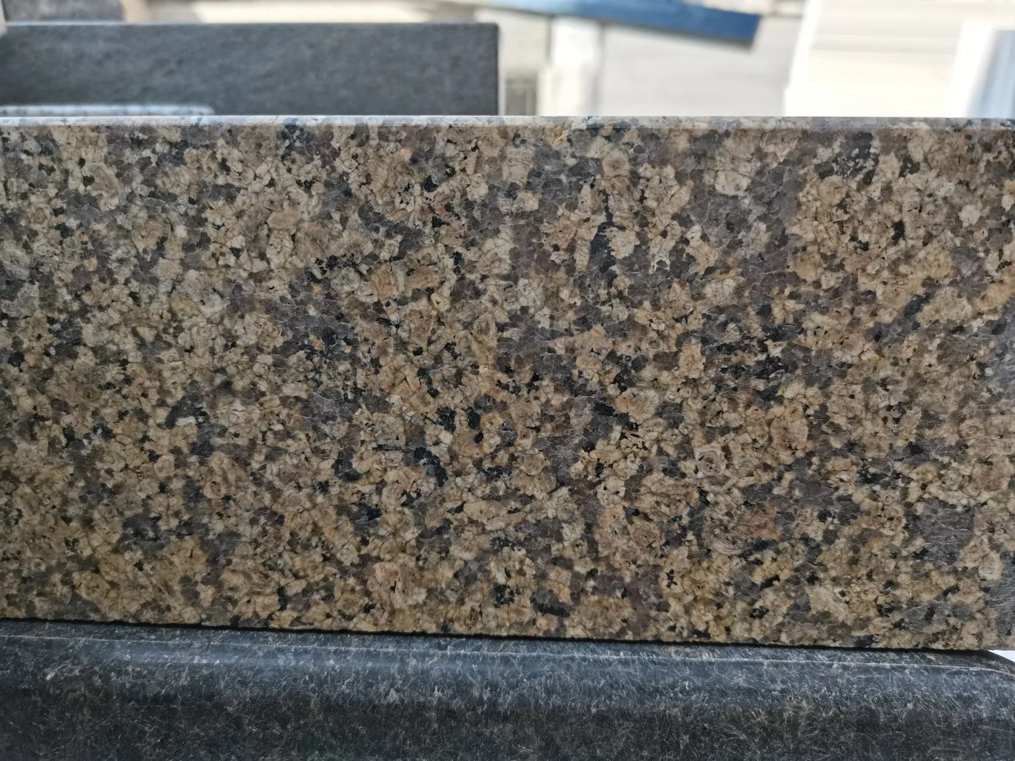 China Building Material Decoration Bathroom Tile Granite Tile Natural Stone Marble Stone Granite Countertop