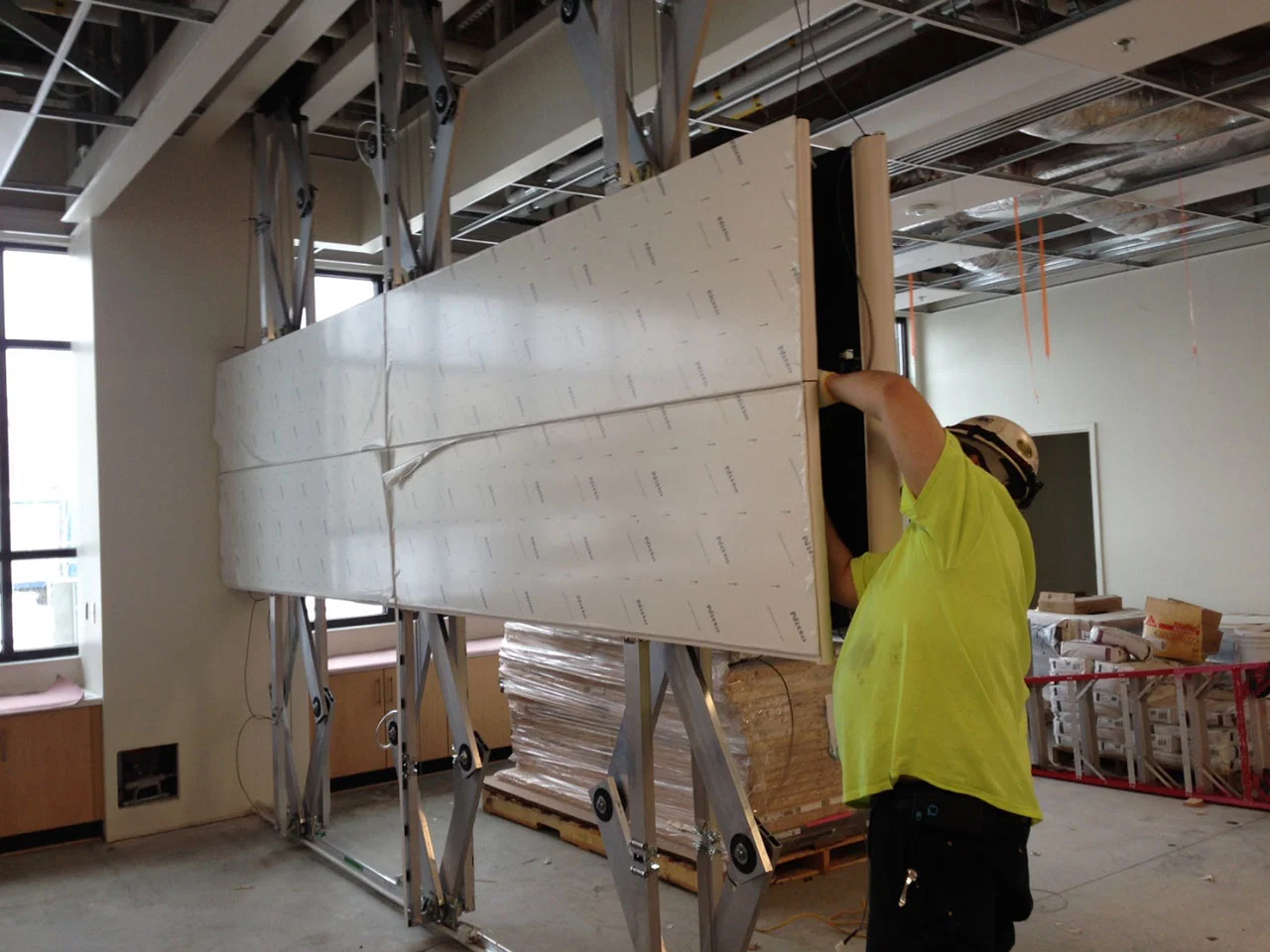 Vertical Retractable Walls Upward Folding Partition Automated Lift Operable Walls