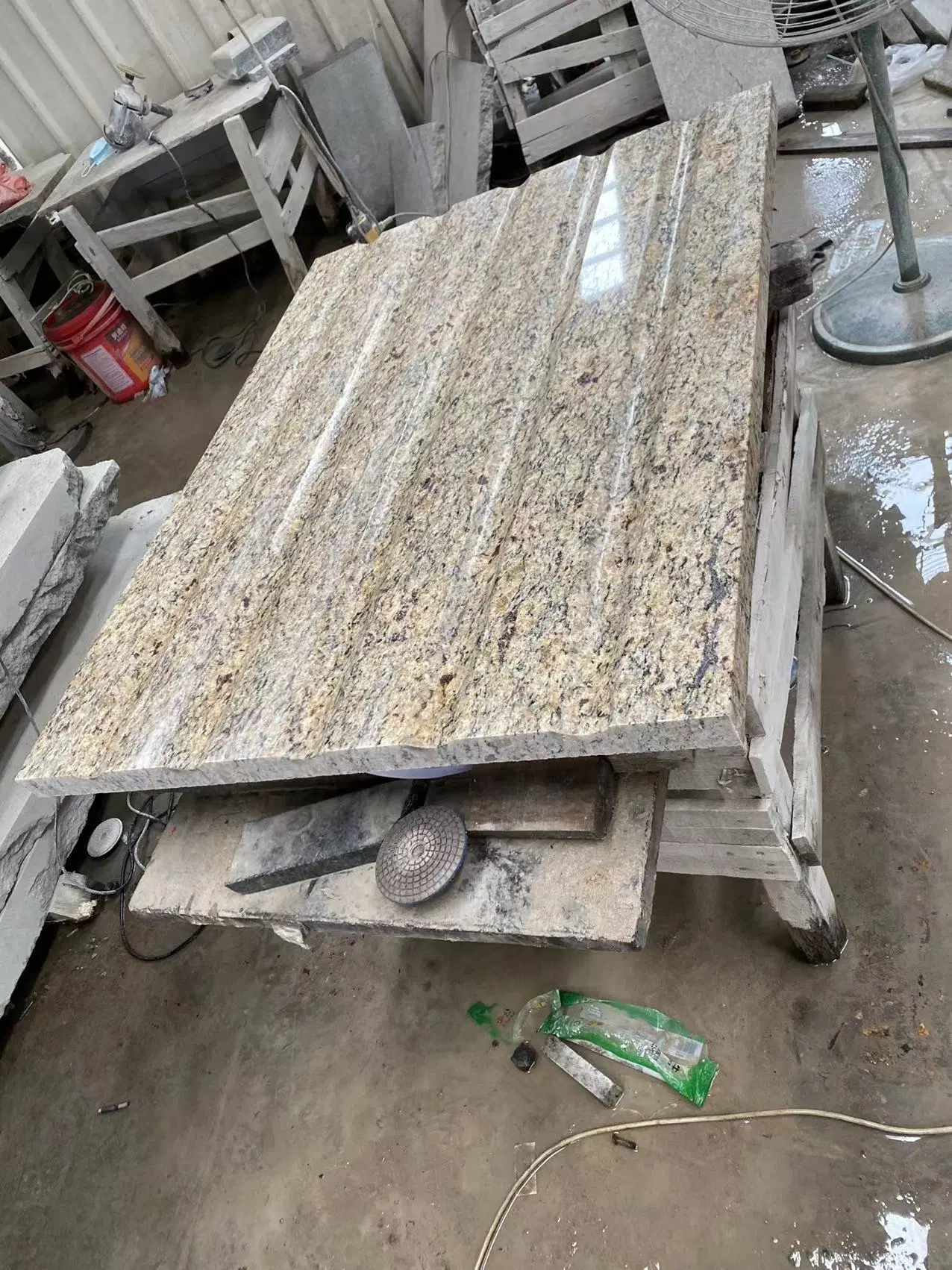 Natural Deep Purple Spot Granite for Stairs, Floors, Walls, External Walls, Countertops