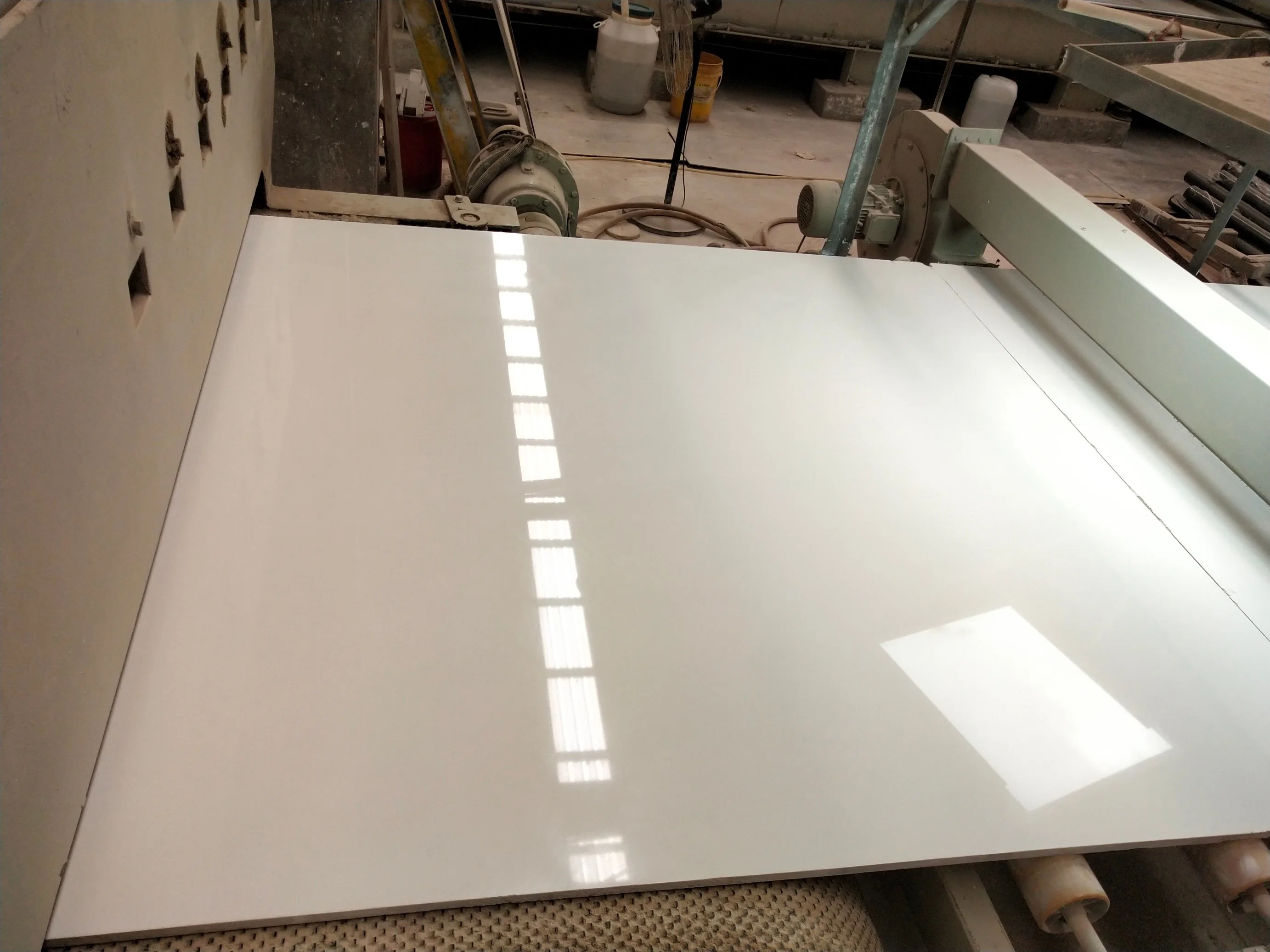 Super White Artificial Marble Engineered Marble Stone for Countertops/Vanity Tops/ Wall and Floor Tiles