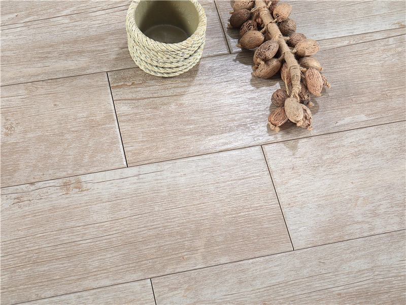 Wood Plank Ceramic Tile That Looks Like Wood Gray
