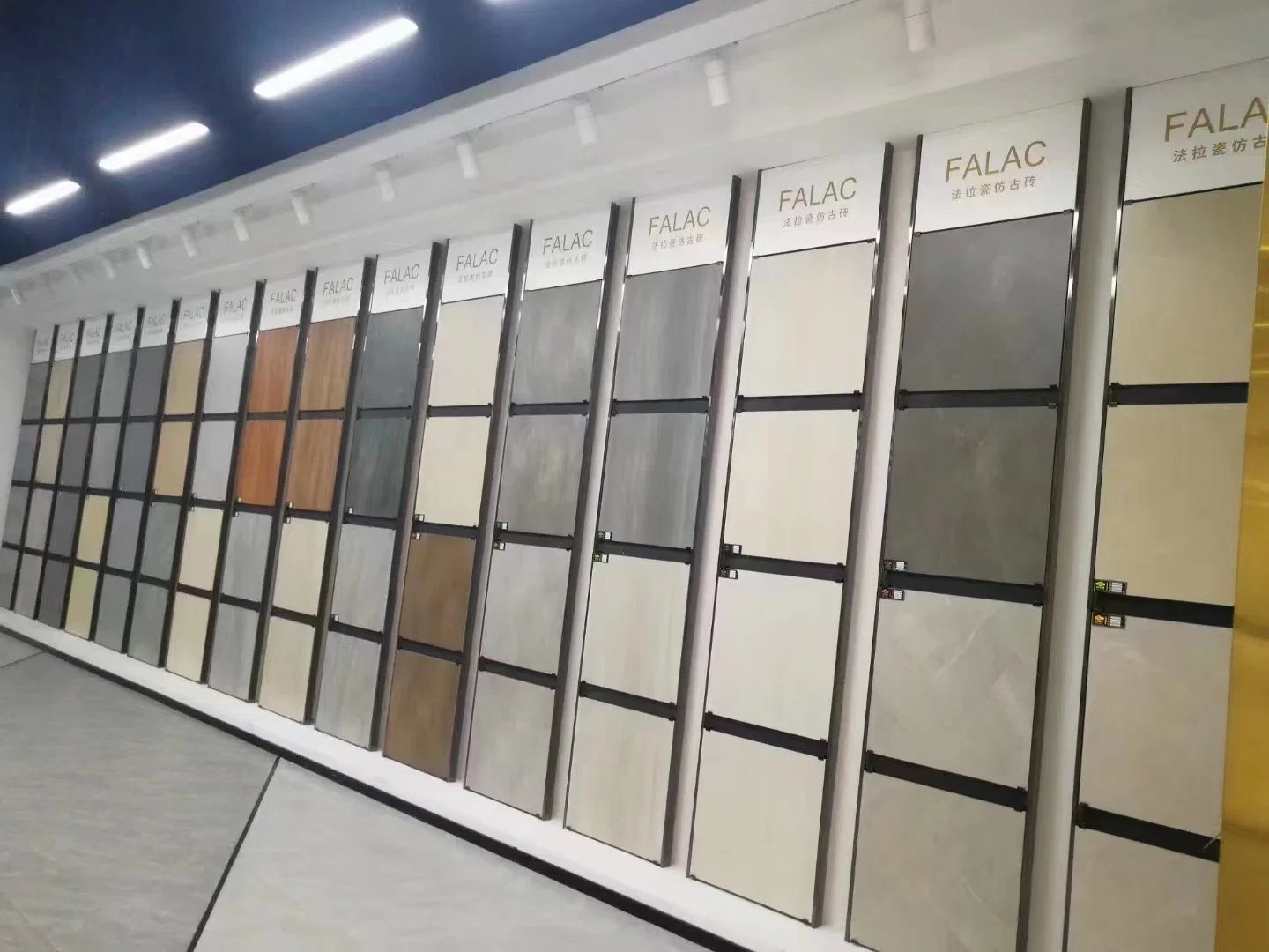 Bamboo Design Matt Floor Tile Foshan 600X600mm Glazed Porcelain Floor Tile (HZLB6010)