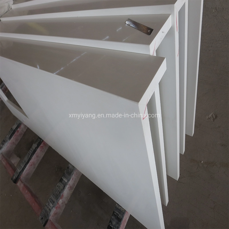 White Quartz Calacatta/Carrara Quartz Tiles/Slabs/Countertop for Kitchen/Bathroom/Hotel Poject