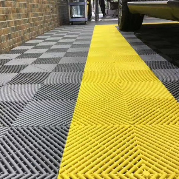 Plastic Non-Slip Interlocking Garage Floor Tiles Drainage Mats for Basement Swimming Car Parking