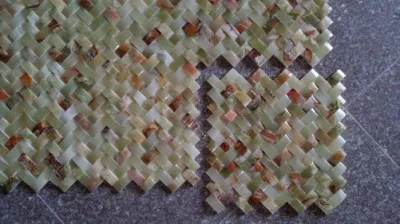China Mayoreo de piedra natural mosaicos de mármol para el suelo del baño Diseño de azulejos