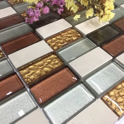 Azulejo de mosaico de pared de vidrio con salpicaduras negras de diseño colorido de fábrica y piedra mixta de moda.