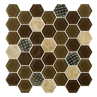Azulejo de mosaico decorativo de interior de mármol mezclado en vidrio hexagonal marrón.