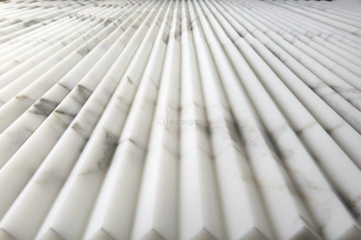 Modern Decoration Cararra White Marble Pencil Tile Polished Bathroom Marble Tile Interior Wall Pencil Marble Tile Curve