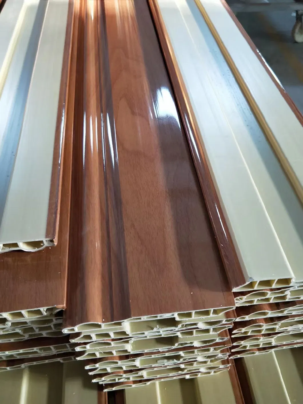 China Factory Floor Tiles and Stairway Floor Tiles Connective Clip