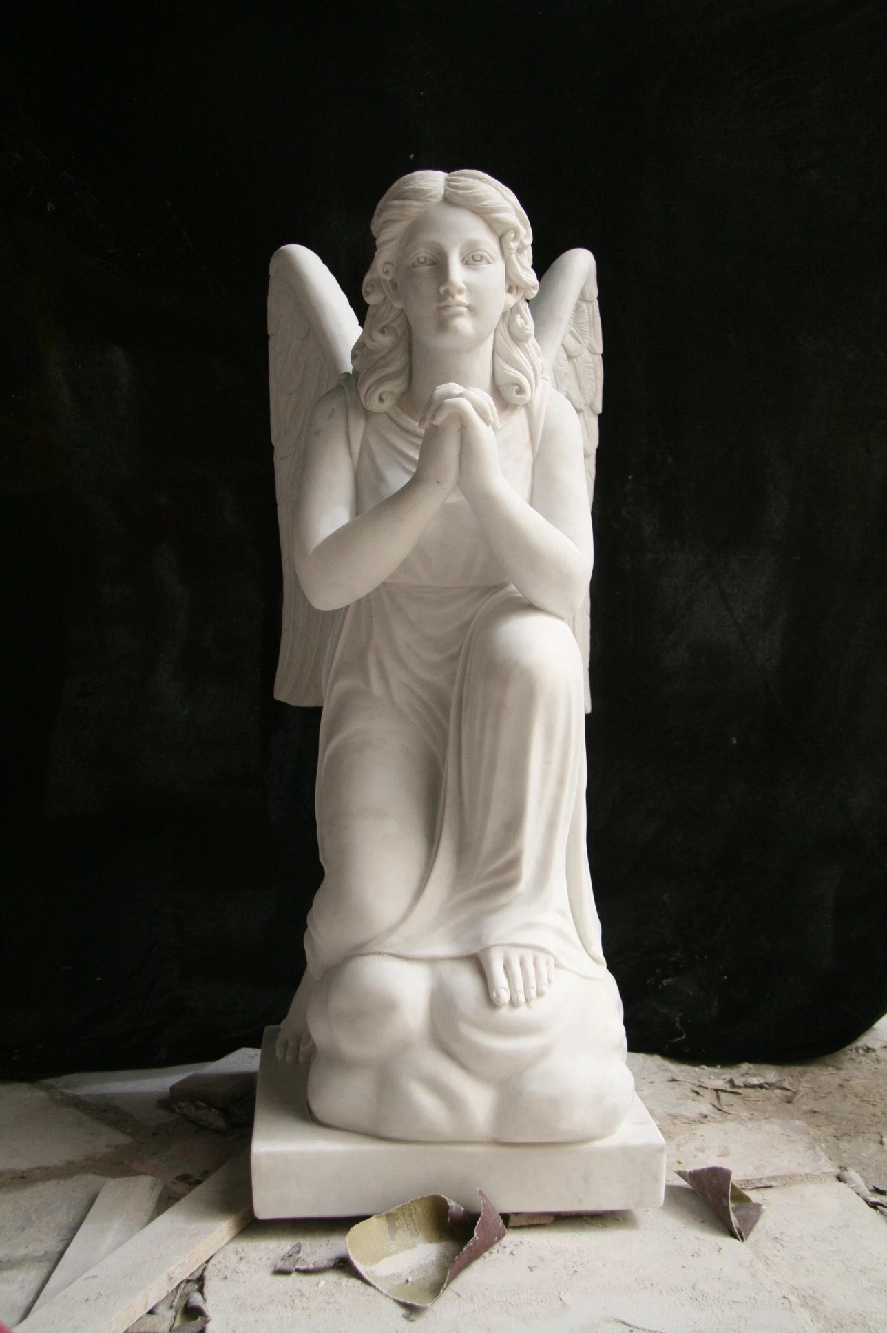 Llorando de mármol blanco ángel estatua de mármol