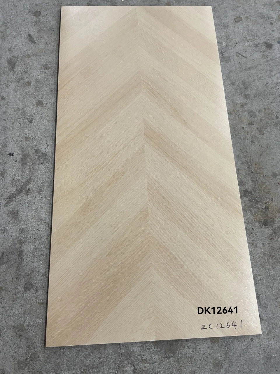 Foshan High Quality Fine Carving Glaze Wood Flooring Tile 600X1200mm