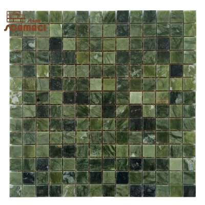 Зеленый цвет маленькой площади использованием мозаики плитки для кухни