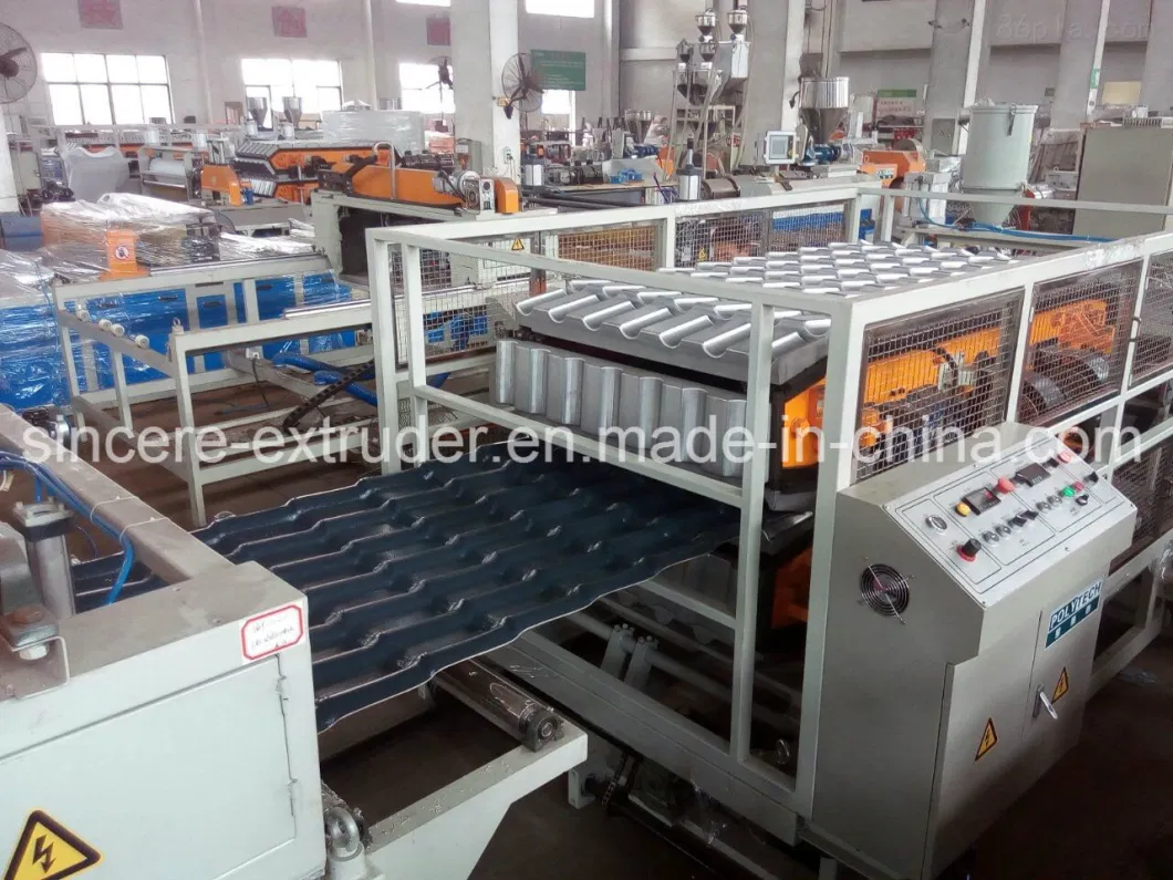 Three-Layer PVC Plastic Corrugated Roofing Tile\Sheet Manufacturing Machine